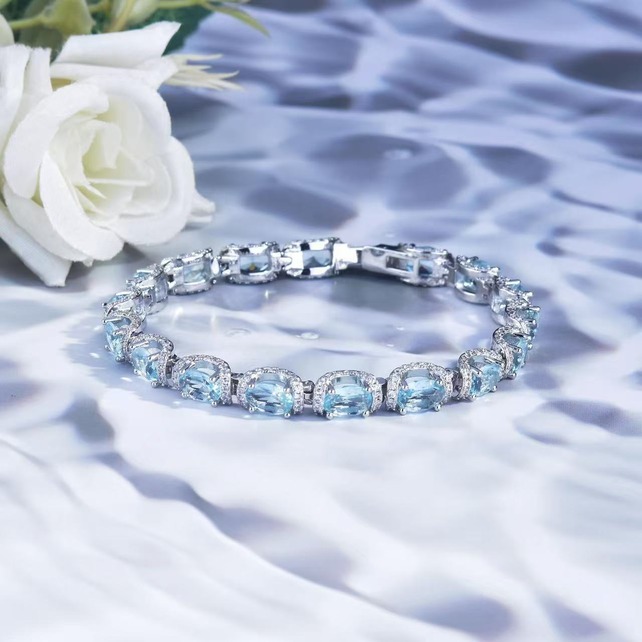 European and American micro inlaid diamond sea blue ring