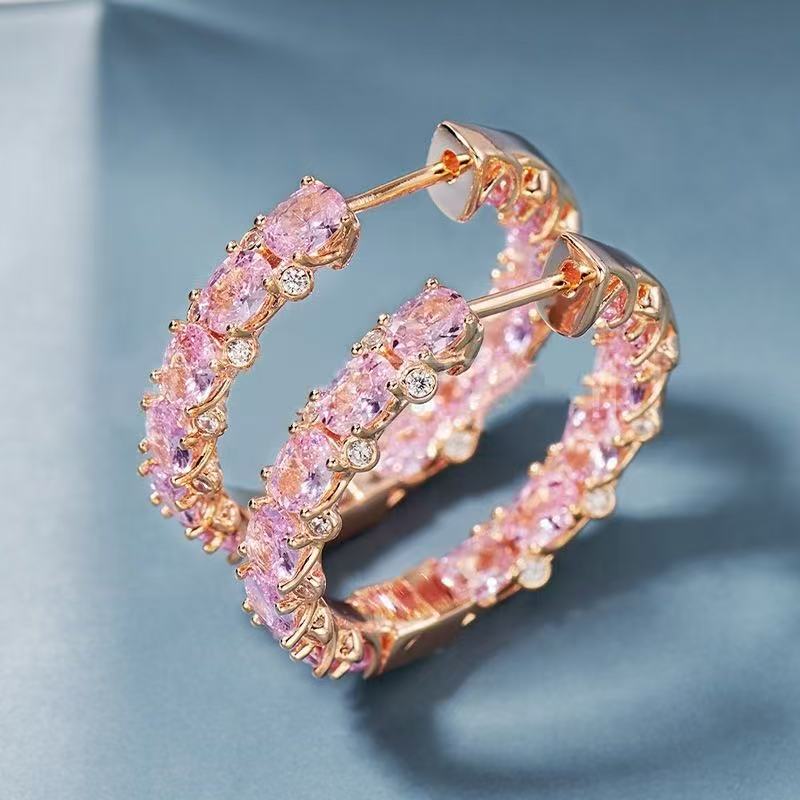 Royal French light luxury design with diamond studded earrings and earrings