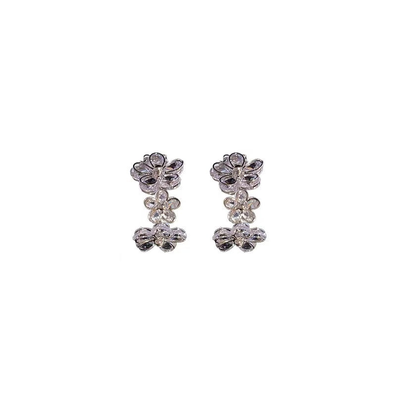 Silver Needle Light Luxury Zircon Flower C-shaped Earrings