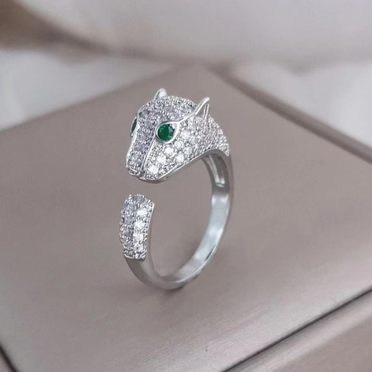 European and American Exaggerated Personality Trendy People Open Mouth Eating Ring