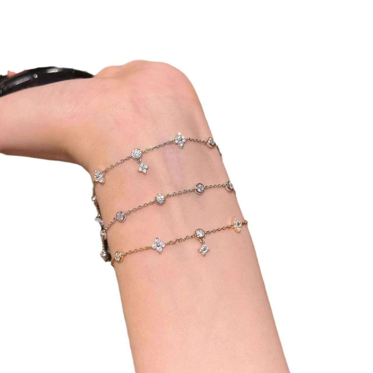 New high-end four leaf clover zircon bracelet