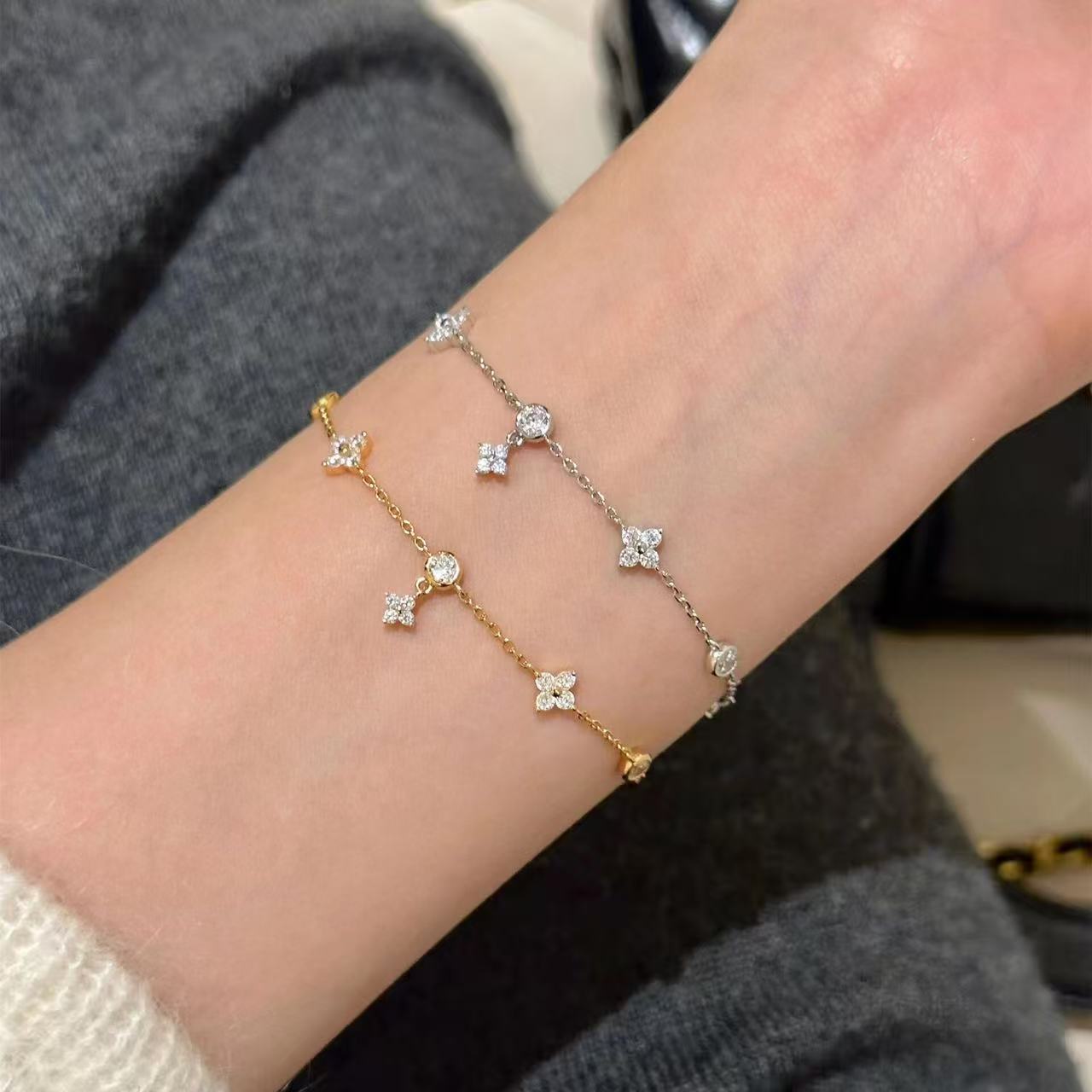 New high-end four leaf clover zircon bracelet