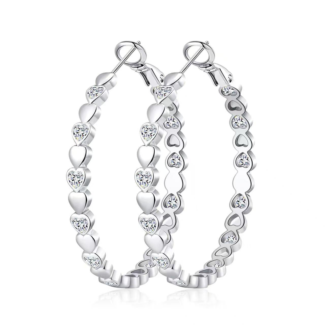 border heart-shaped earrings