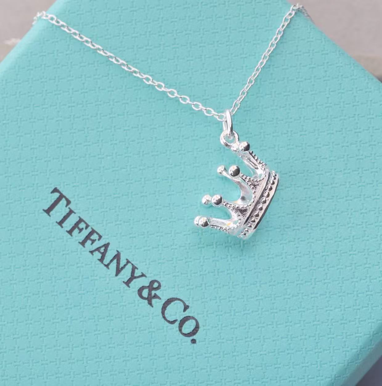 Tiffany tiara👑 necklace