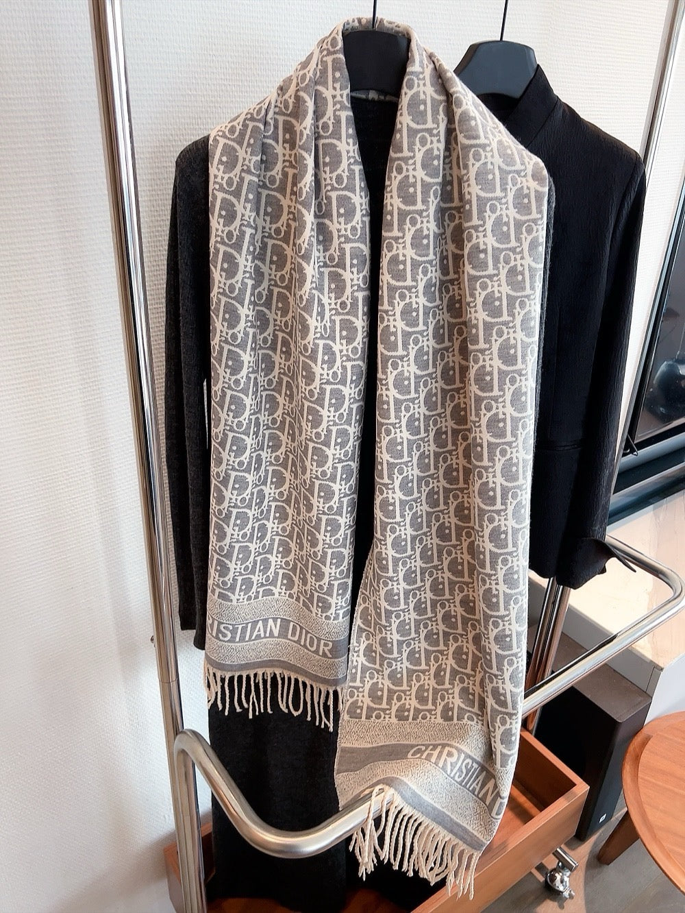 Dior High-End Winter Scarf