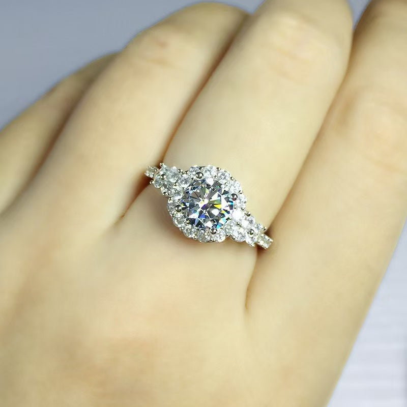 Popular D-color Moissanite Diamond Ring