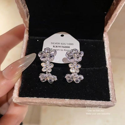Silver Needle Light Luxury Zircon Flower C-shaped Earrings