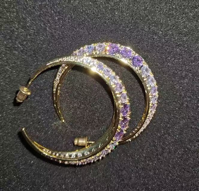 selling C-shaped geometric zircon earrings