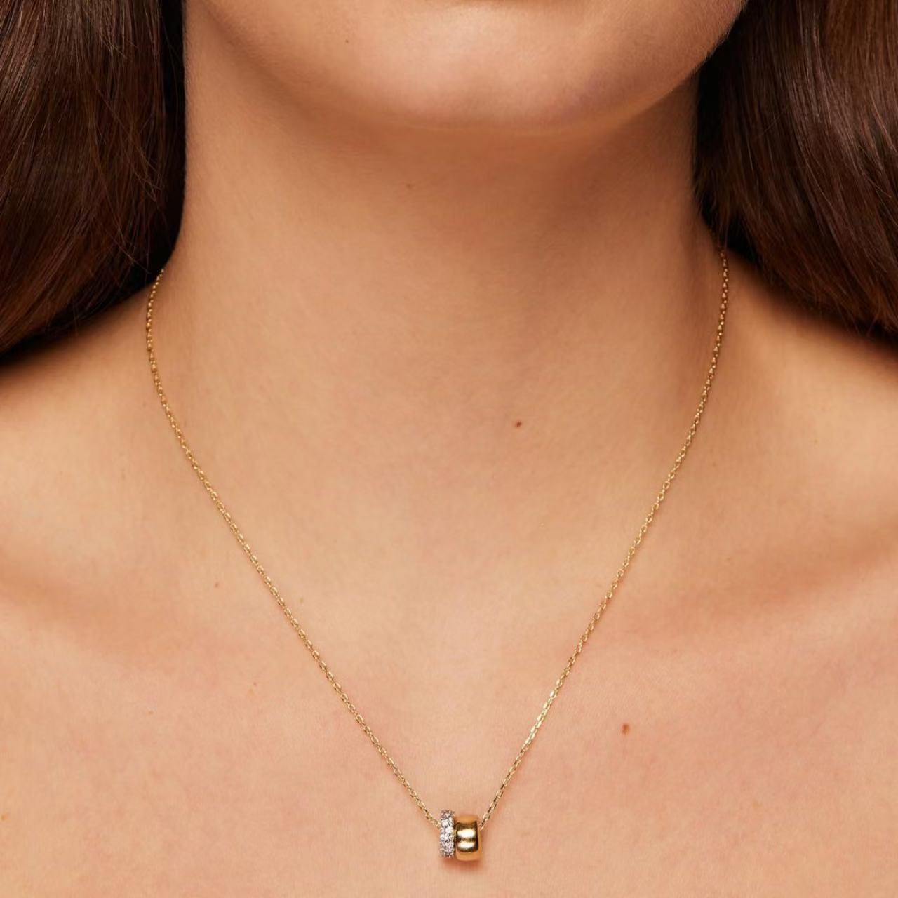 versatile women's necklace