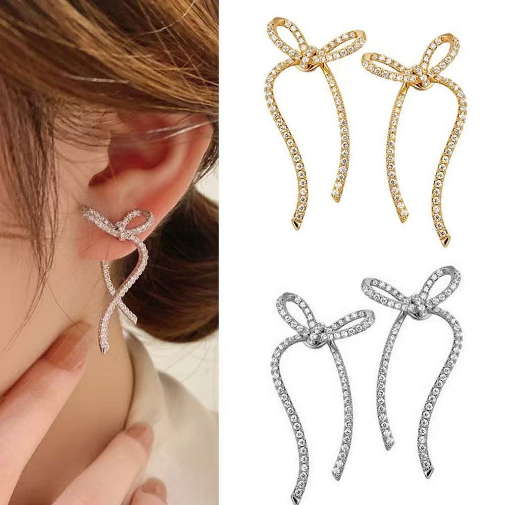 sweet and fashionable long earrings