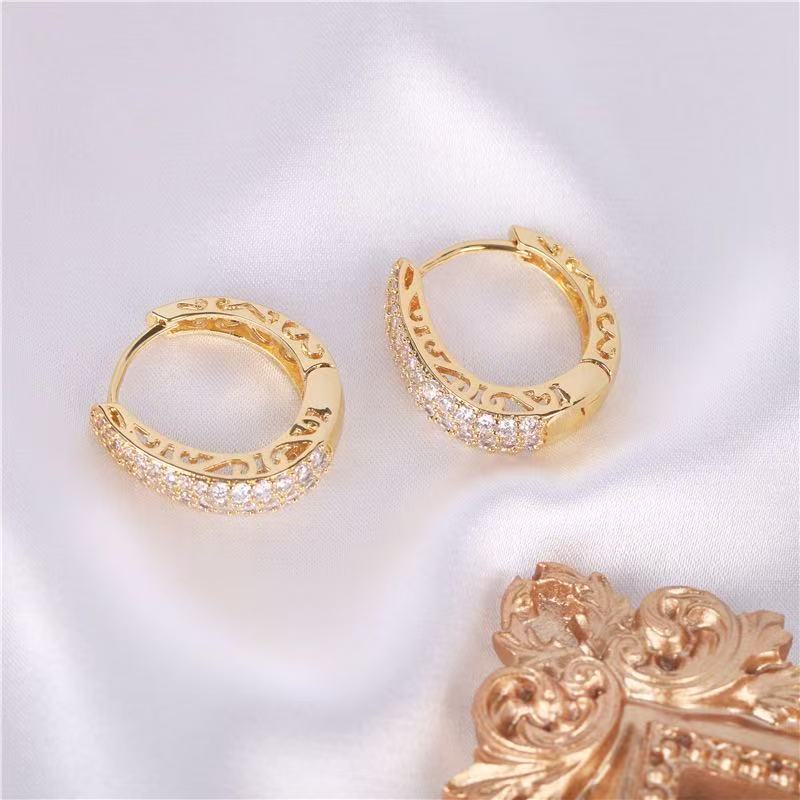 Ins-inspired minimalist women's earrings