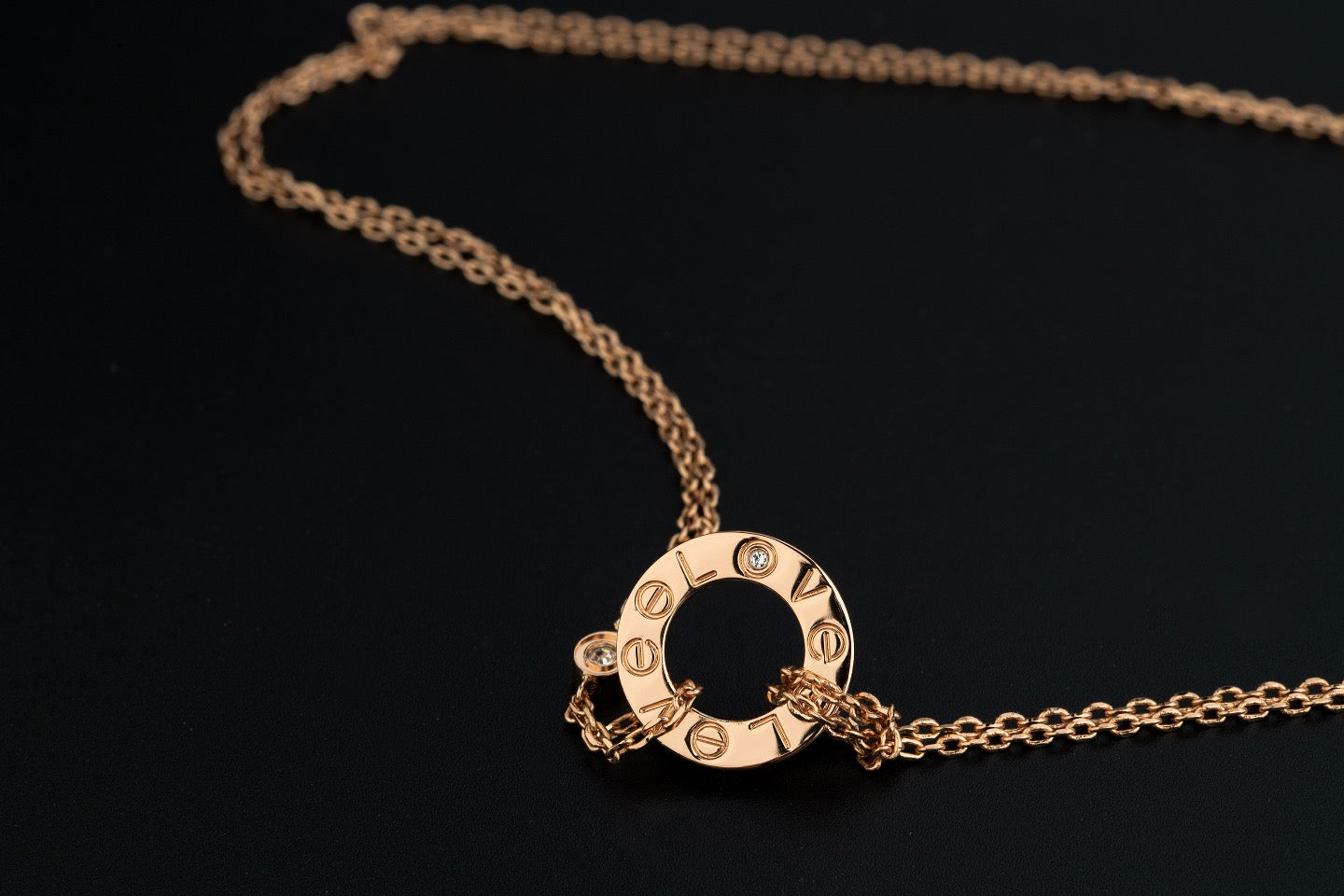Cartier single diamond round pendant necklace