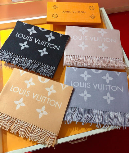 Premium LV Winter Scarf